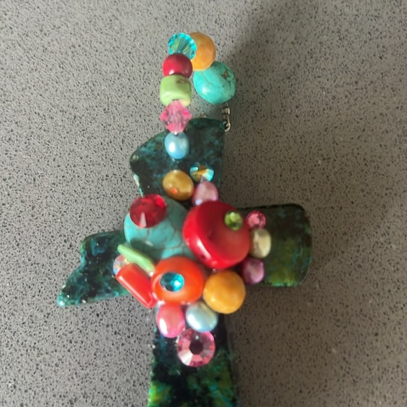 Stone Cross Pendant - Picture 2 of 4